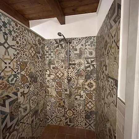 Le Cuspidi Bed and Breakfast *